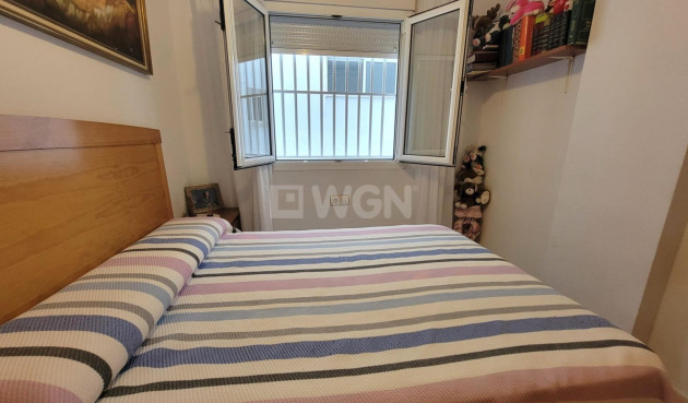 Odsprzedaż - Mieszkanie w bloku - Torrevieja - Centro