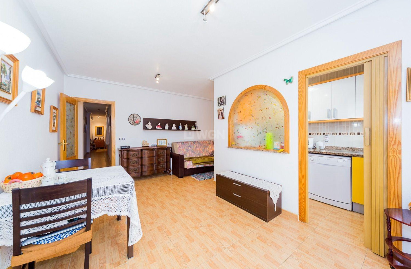 Resale - Apartment / flat - Torrevieja - Centro