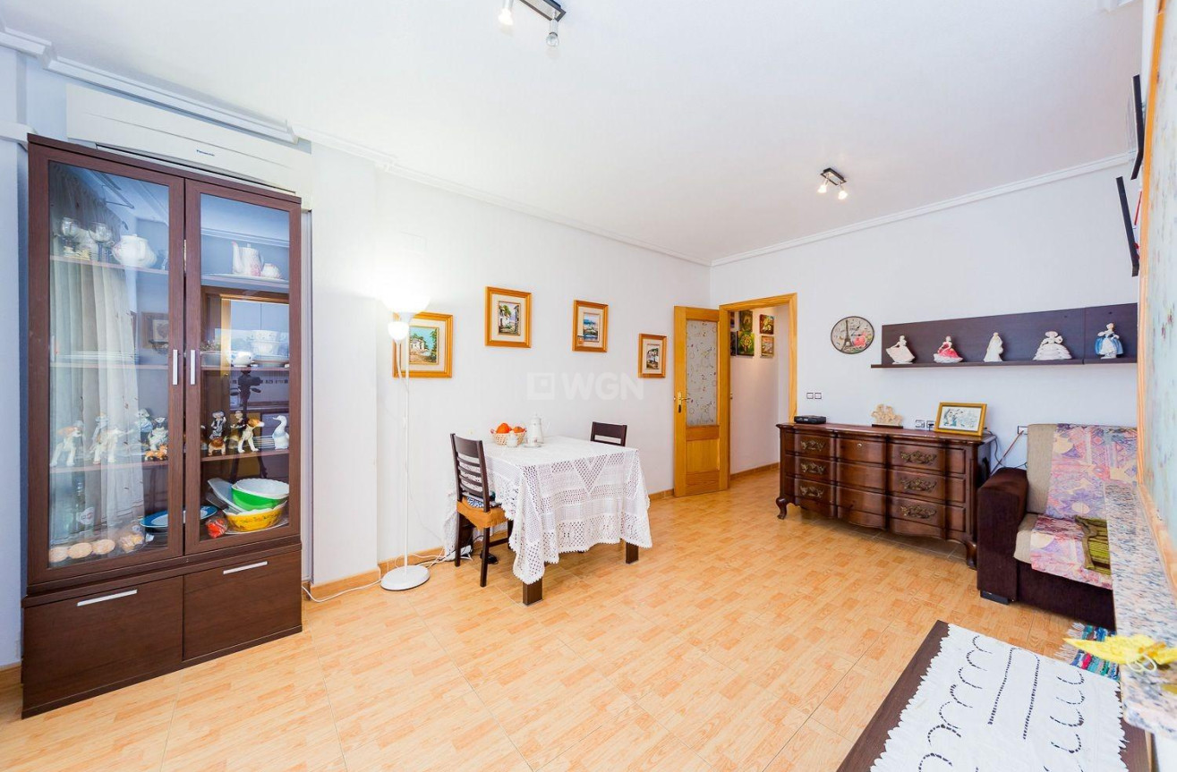 Resale - Apartment / flat - Torrevieja - Centro
