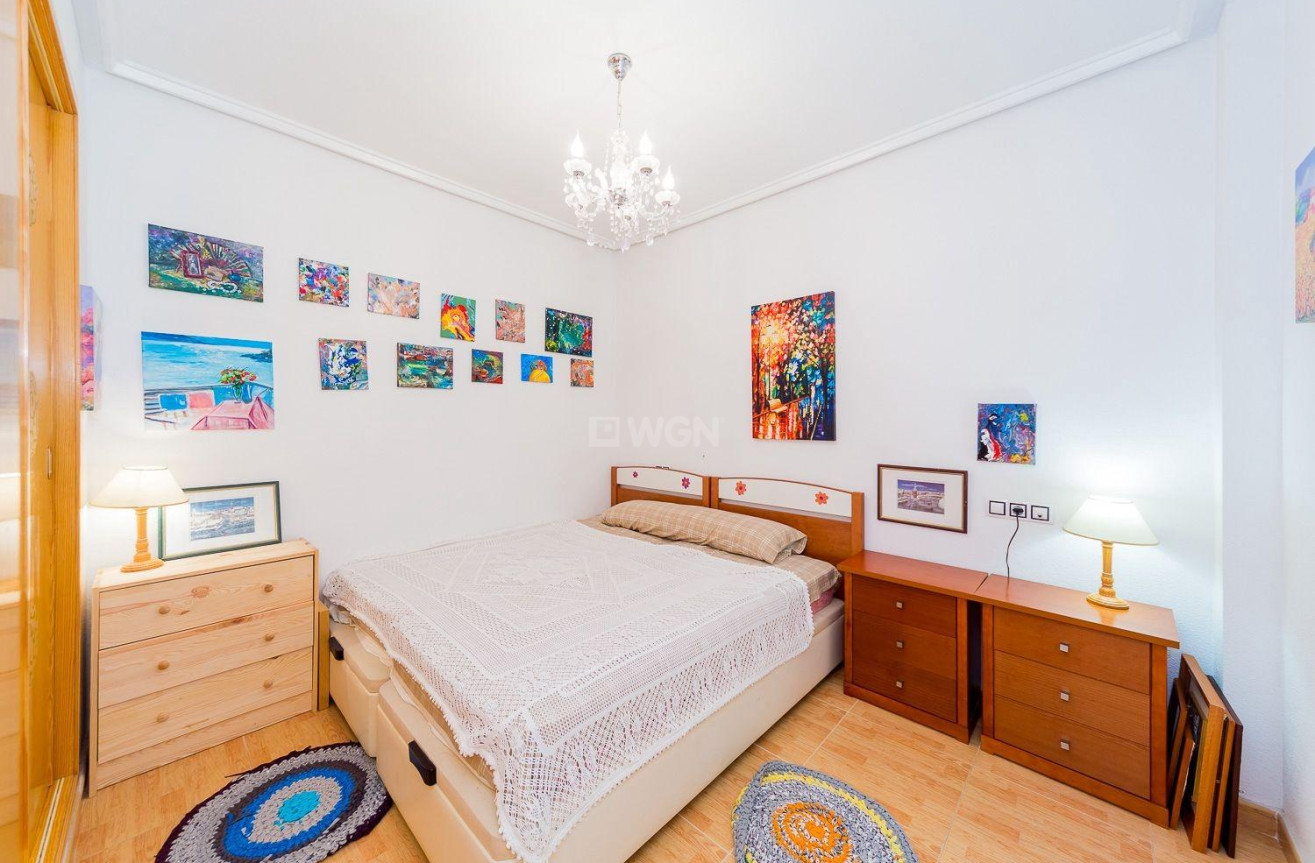 Resale - Apartment / flat - Torrevieja - Centro