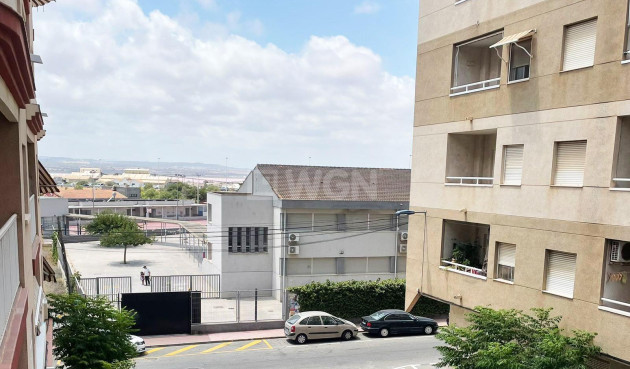 Resale - Apartment / flat - Torrevieja - Centro