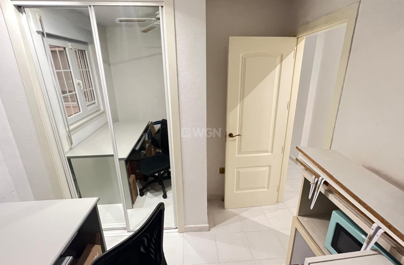 Reventa - Apartamento / piso - Torrevieja