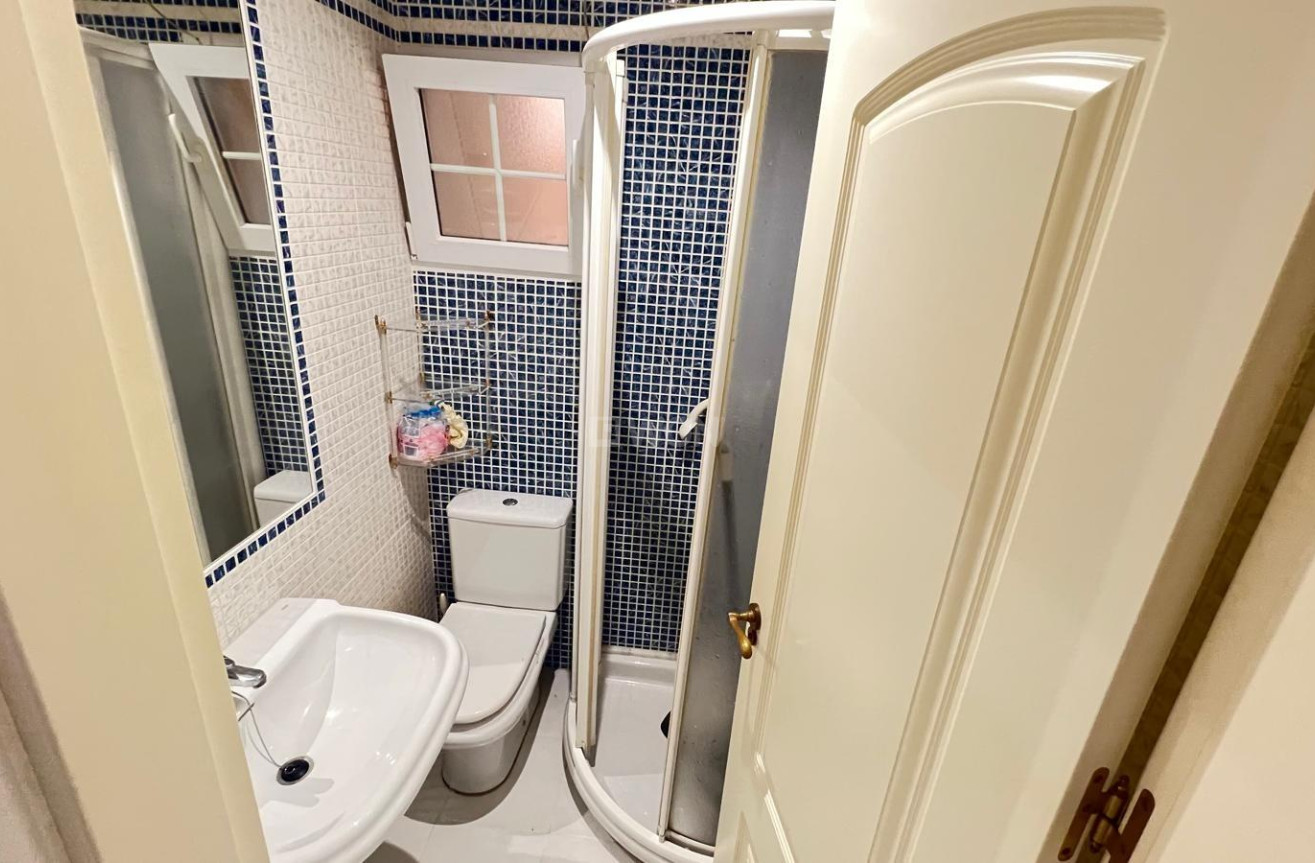 Reventa - Apartamento / piso - Torrevieja