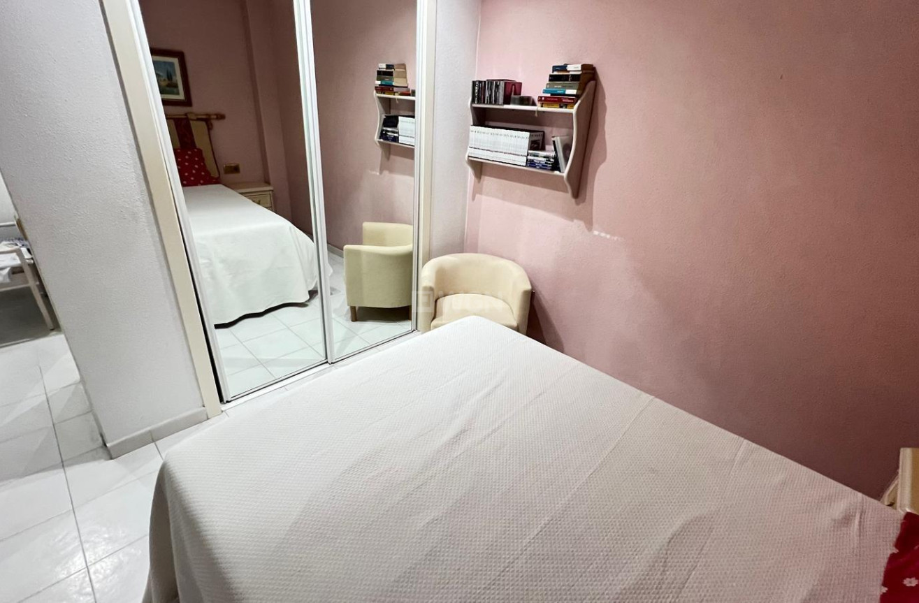 Reventa - Apartamento / piso - Torrevieja