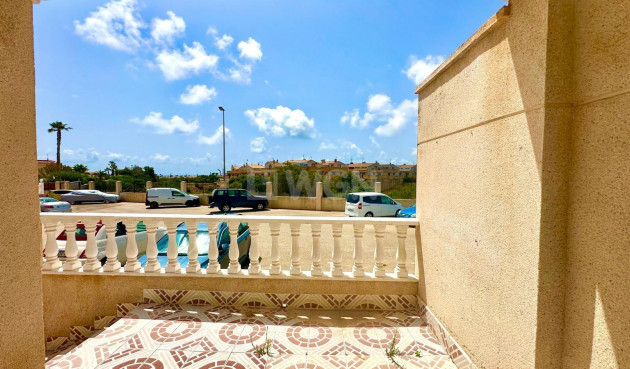 Odsprzedaż - Mieszkanie w bloku - Orihuela Costa - Playa Flamenca