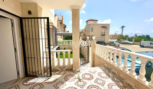 Odsprzedaż - Mieszkanie w bloku - Orihuela Costa - Playa Flamenca