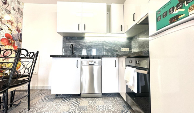 Odsprzedaż - Mieszkanie w bloku - Orihuela Costa - Playa Flamenca