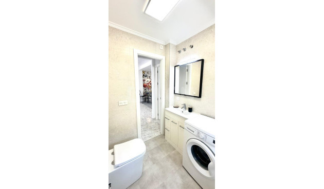 Odsprzedaż - Mieszkanie w bloku - Orihuela Costa - Playa Flamenca