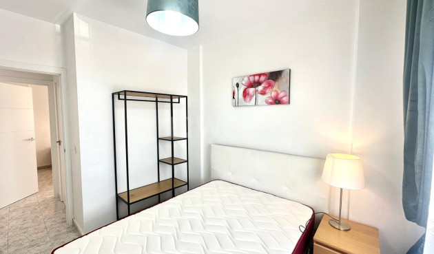 Odsprzedaż - Mieszkanie w bloku - Orihuela Costa - Playa Flamenca