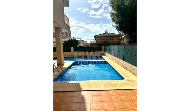 Resale - Apartment / flat - Torrevieja - Playa del Cura