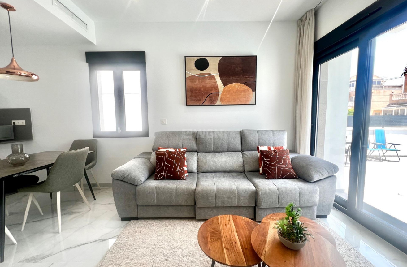 Wiederverkauf - Villa - Torrevieja - La Siesta - El Salado - Torreta