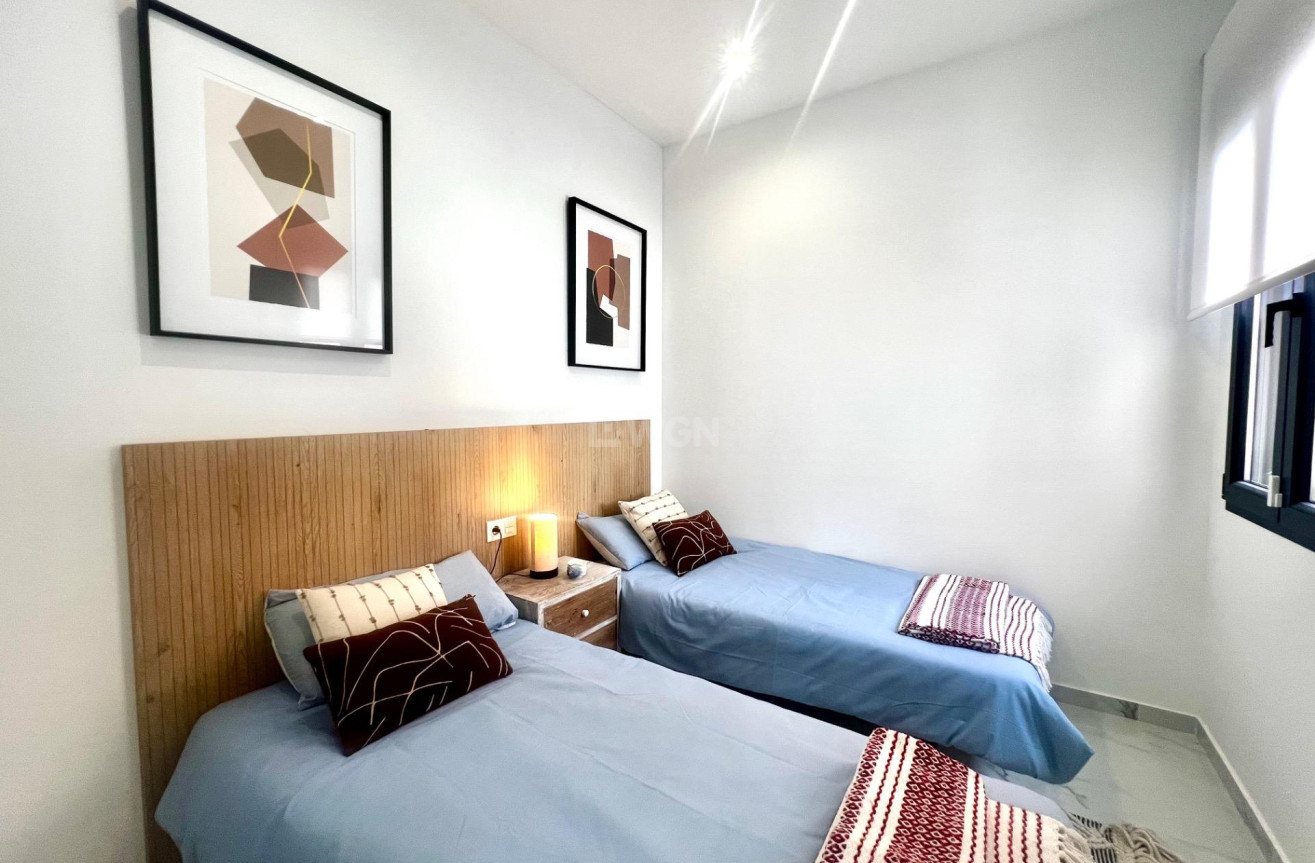 Wiederverkauf - Villa - Torrevieja - La Siesta - El Salado - Torreta