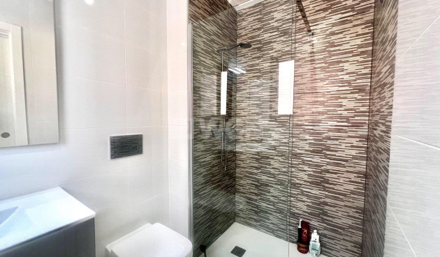 Wiederverkauf - Villa - Torrevieja - La Siesta - El Salado - Torreta