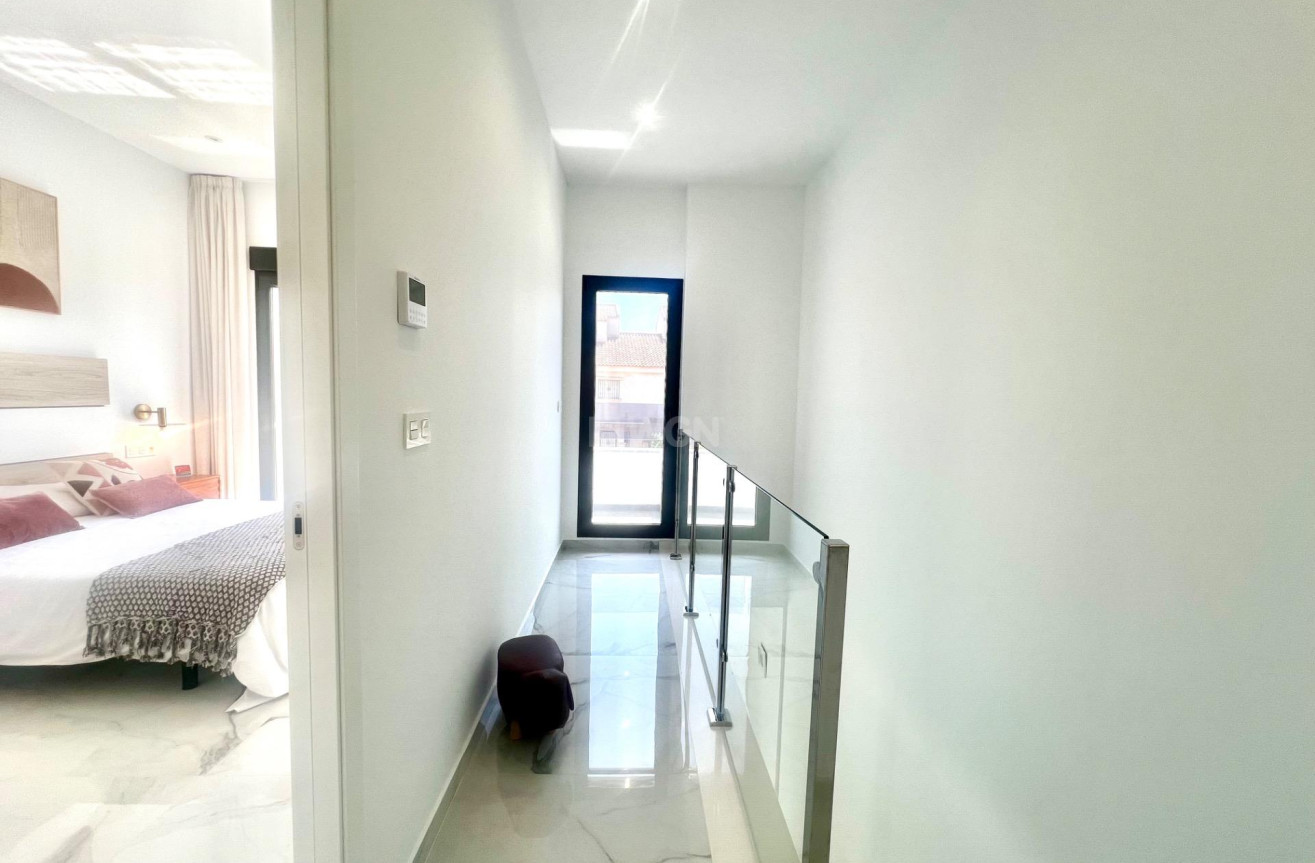 Wiederverkauf - Villa - Torrevieja - La Siesta - El Salado - Torreta