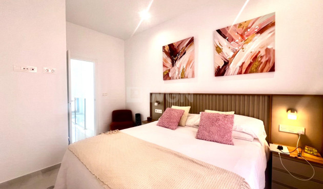 Wiederverkauf - Villa - Torrevieja - La Siesta - El Salado - Torreta