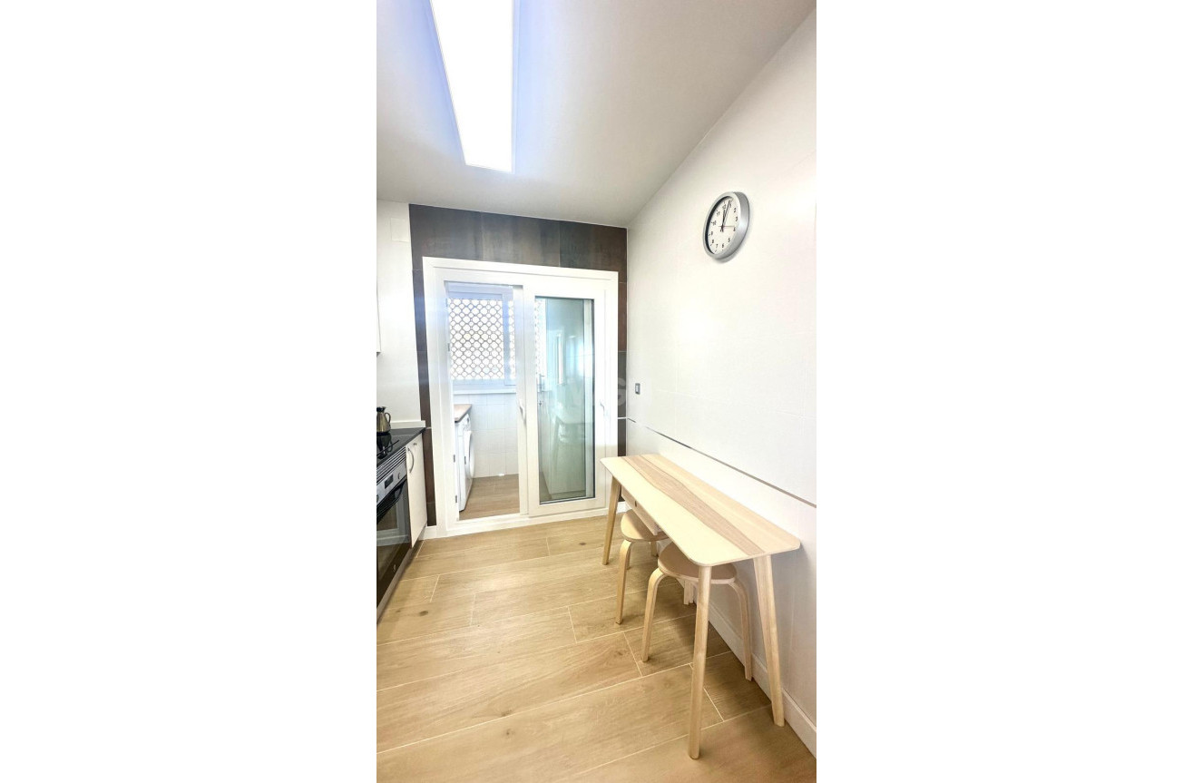 Resale - Apartment / flat - Orihuela Costa - Campoamor