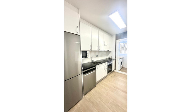 Resale - Apartment / flat - Orihuela Costa - Campoamor