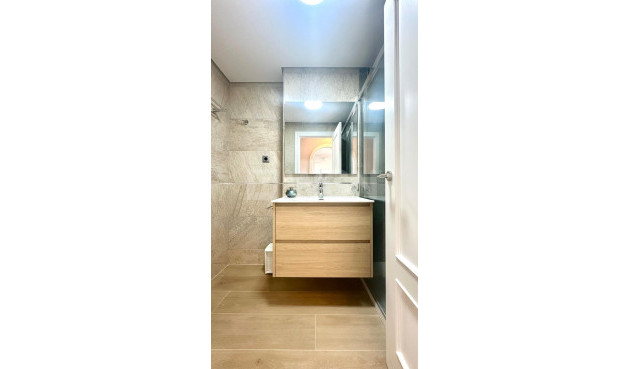 Resale - Apartment / flat - Orihuela Costa - Campoamor