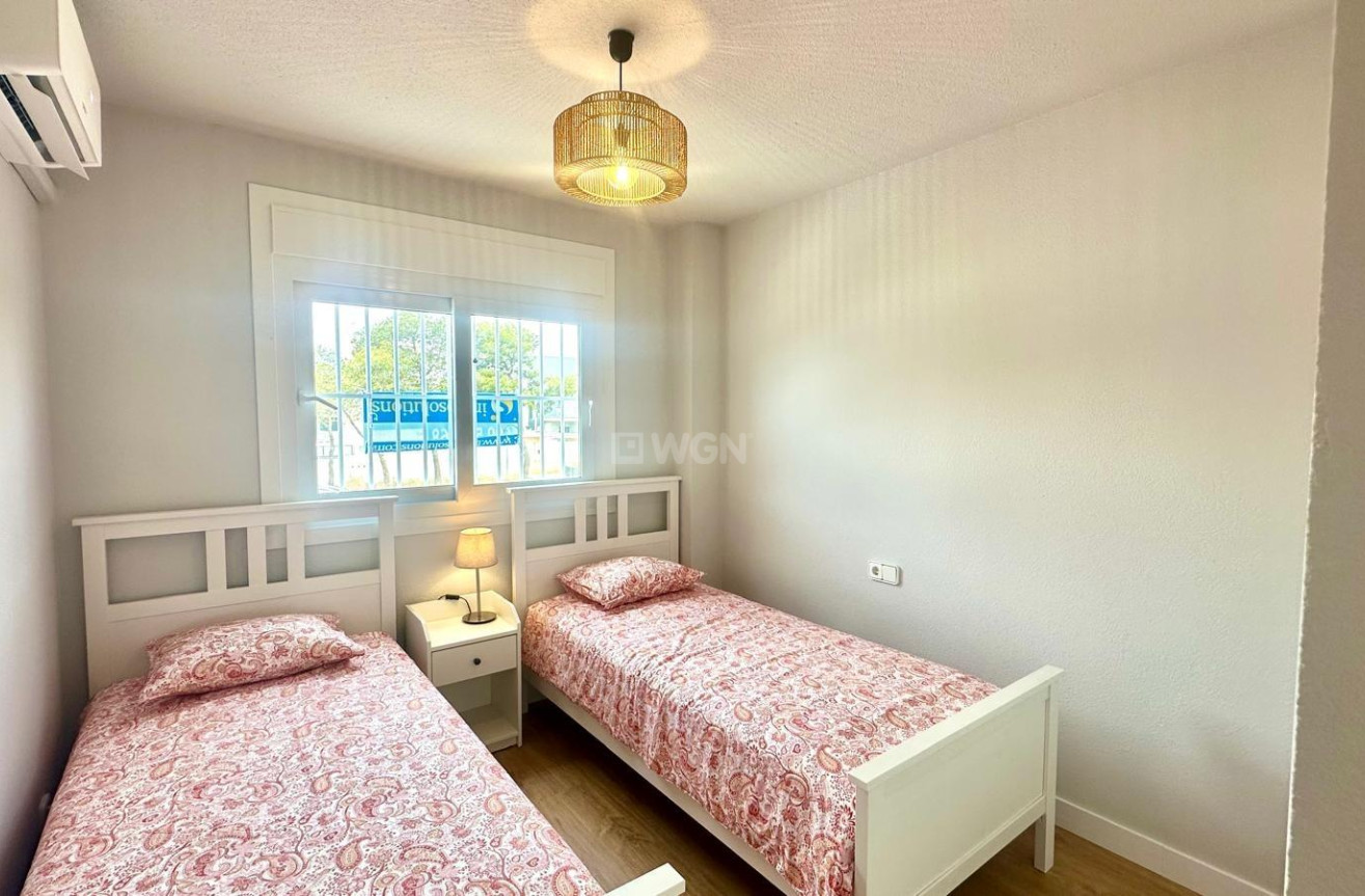 Resale - Apartment / flat - Orihuela Costa - Campoamor