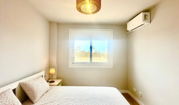 Resale - Apartment / flat - Orihuela Costa - Campoamor