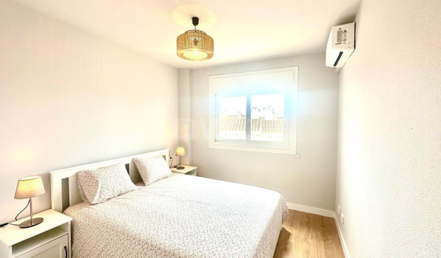 Resale - Apartment / flat - Orihuela Costa - Campoamor