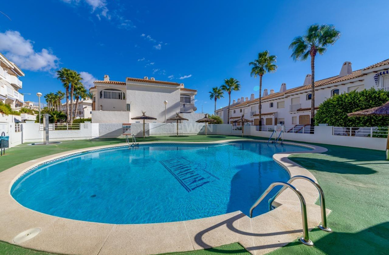 Resale - Apartment / flat - Orihuela Costa - Campoamor