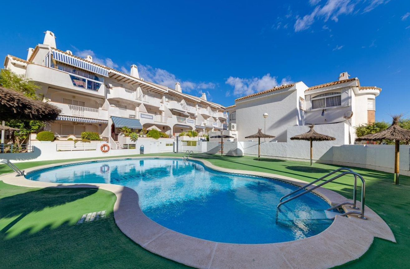 Resale - Apartment / flat - Orihuela Costa - Campoamor
