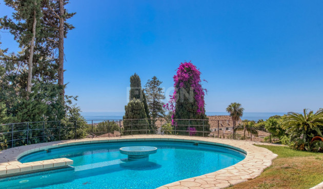 Odsprzedaż - Villa - Benalmadena - Costa del Sol