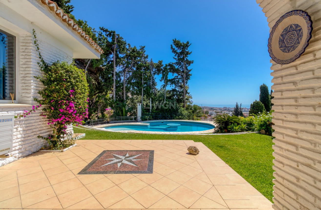 Odsprzedaż - Villa - Benalmadena - Costa del Sol