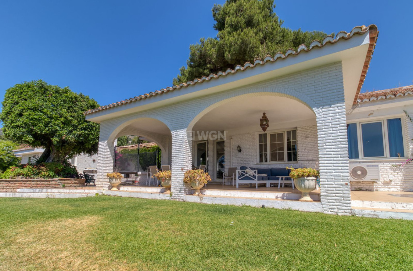 Odsprzedaż - Villa - Benalmadena - Costa del Sol