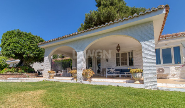 Odsprzedaż - Villa - Benalmadena - Costa del Sol