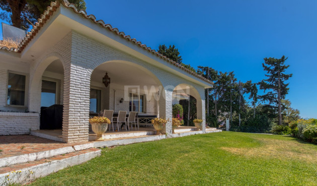 Odsprzedaż - Villa - Benalmadena - Costa del Sol
