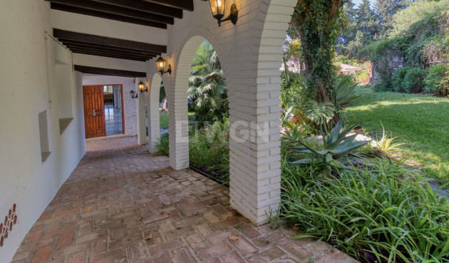 Odsprzedaż - Villa - Benalmadena - Costa del Sol