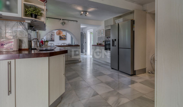 Odsprzedaż - Villa - Benalmadena - Costa del Sol