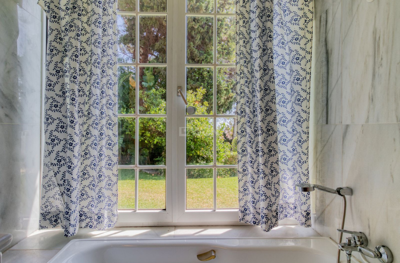 Odsprzedaż - Villa - Benalmadena - Costa del Sol