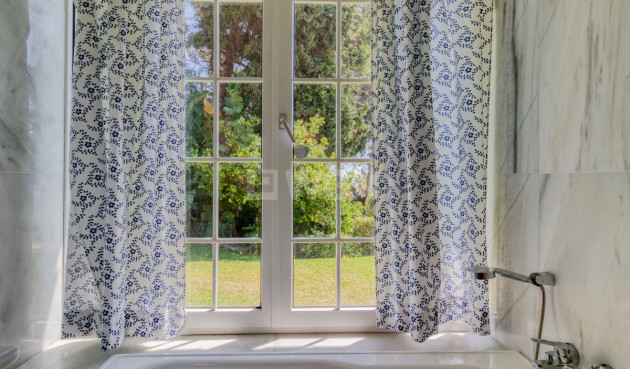 Odsprzedaż - Villa - Benalmadena - Costa del Sol