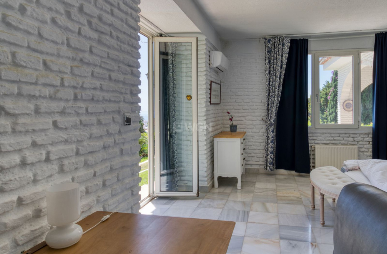 Odsprzedaż - Villa - Benalmadena - Costa del Sol