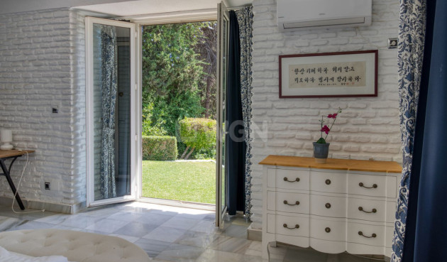 Odsprzedaż - Villa - Benalmadena - Costa del Sol