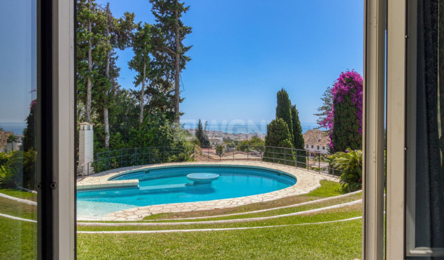 Odsprzedaż - Villa - Benalmadena - Costa del Sol