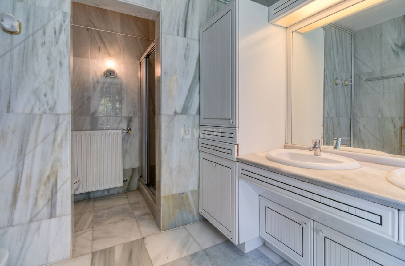 Odsprzedaż - Villa - Benalmadena - Costa del Sol