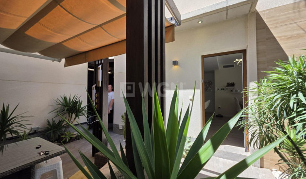 Odsprzedaż - Villa - Pilar de la Horadada - Zona Pueblo