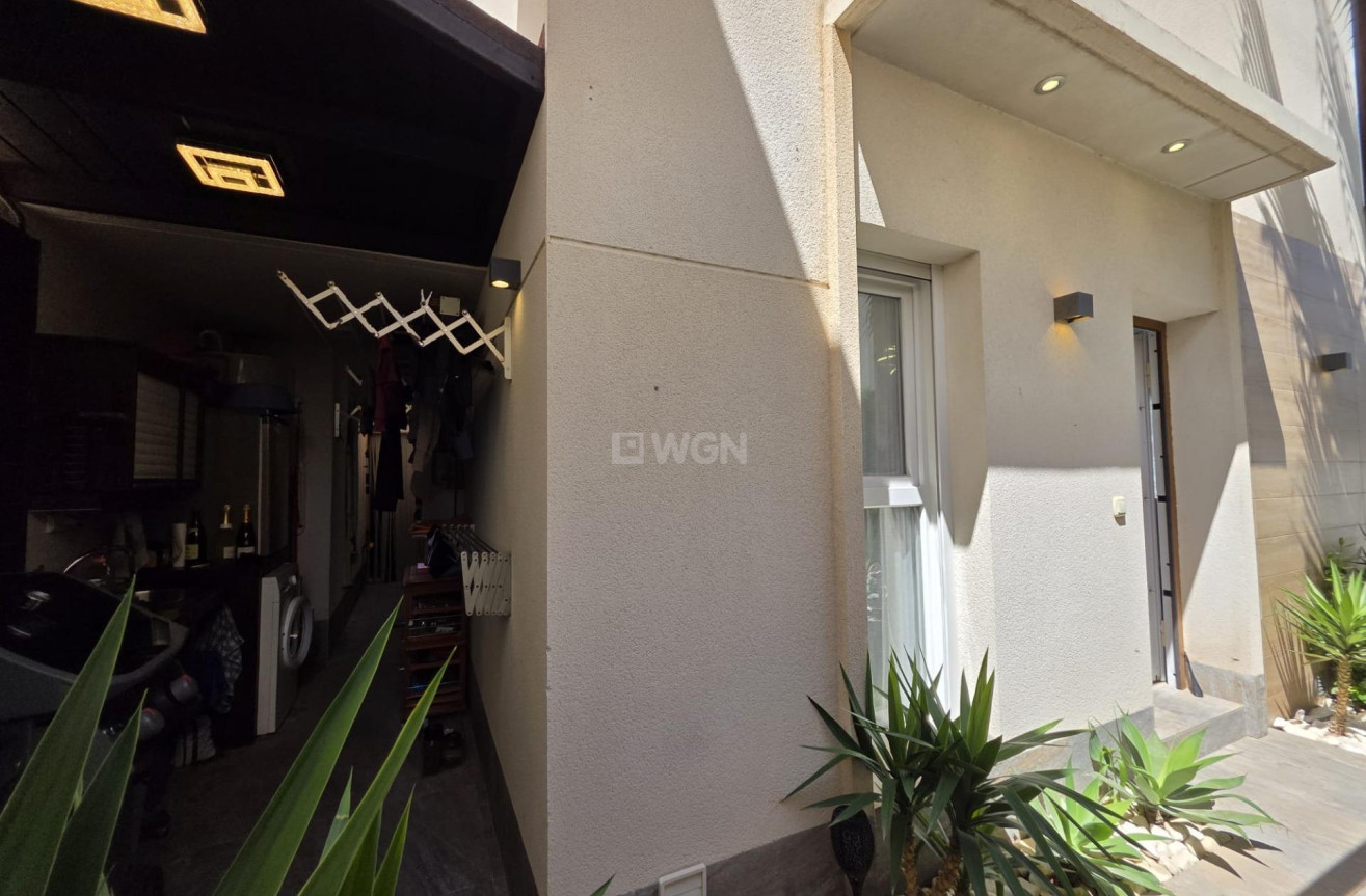 Odsprzedaż - Villa - Pilar de la Horadada - Zona Pueblo