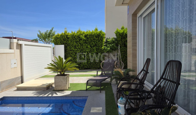 Odsprzedaż - Villa - Pilar de la Horadada - Zona Pueblo