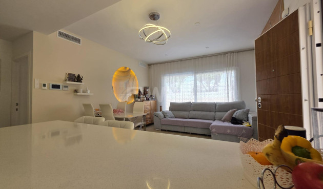 Odsprzedaż - Villa - Pilar de la Horadada - Zona Pueblo