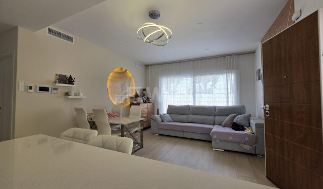 Odsprzedaż - Villa - Pilar de la Horadada - Zona Pueblo