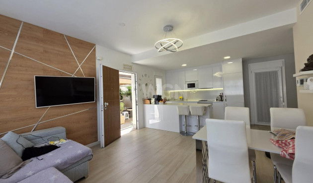 Odsprzedaż - Villa - Pilar de la Horadada - Zona Pueblo