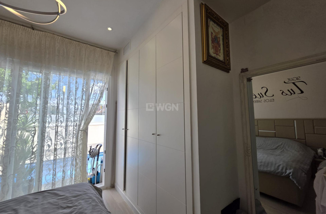 Odsprzedaż - Villa - Pilar de la Horadada - Zona Pueblo