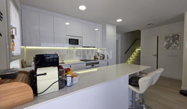 Odsprzedaż - Villa - Pilar de la Horadada - Zona Pueblo