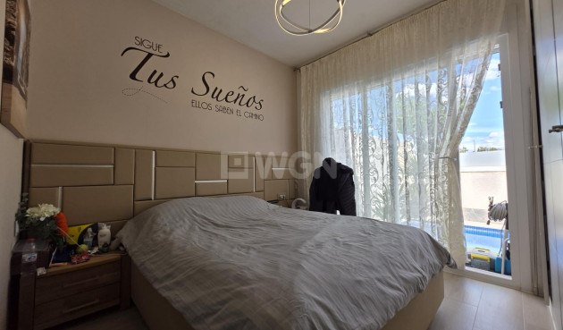 Odsprzedaż - Villa - Pilar de la Horadada - Zona Pueblo