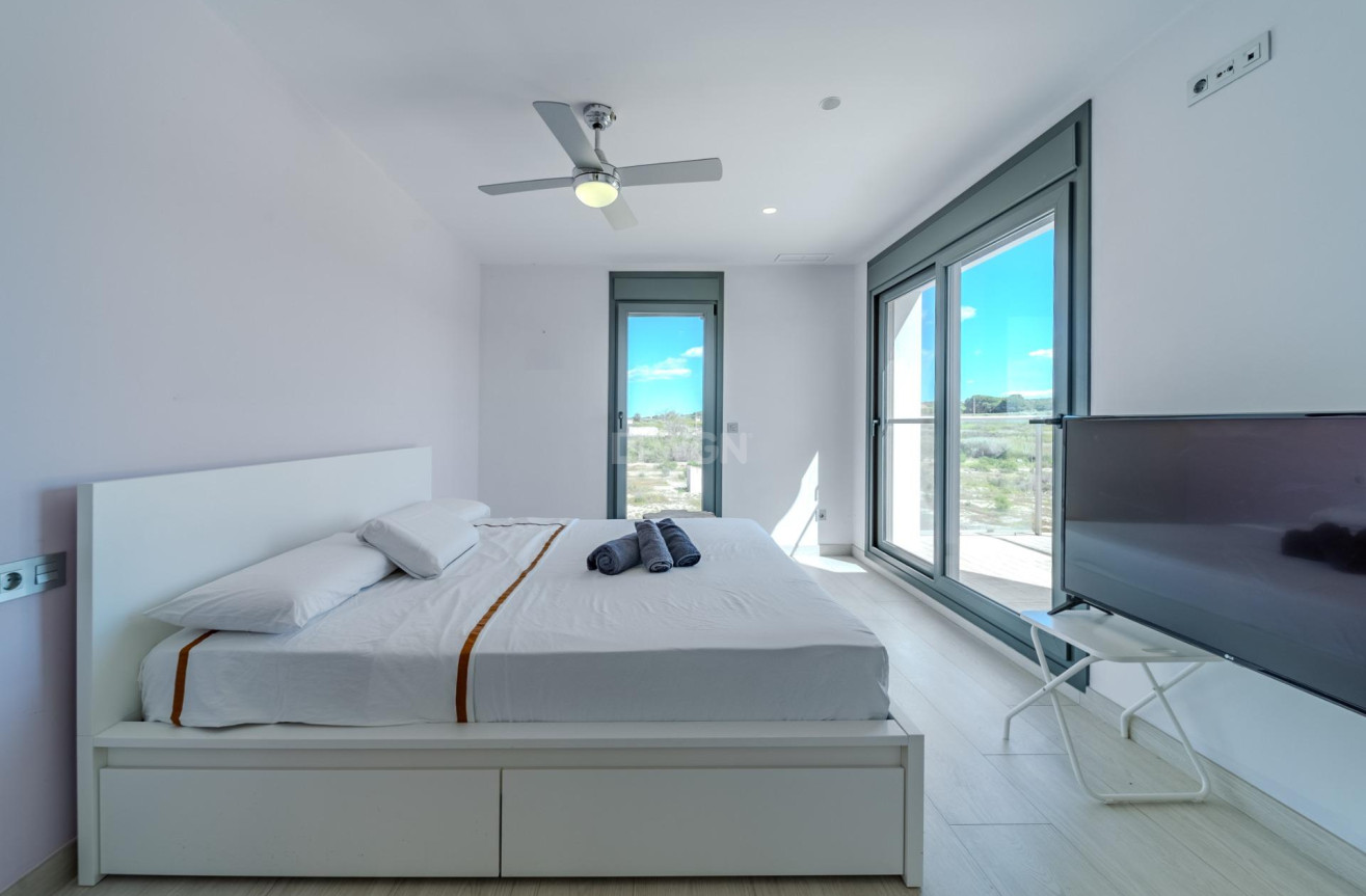 Reventa - Villa - La Marina